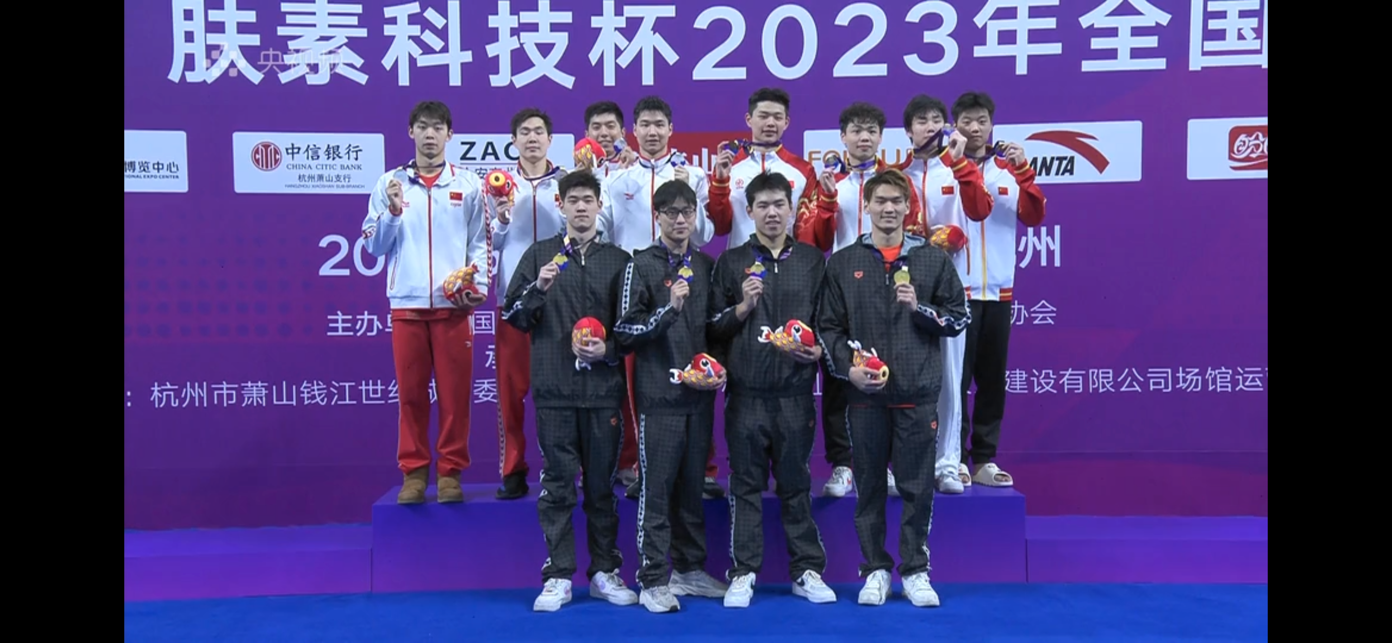 圣埃蒂安队在比赛中一骑绝尘的简单介绍 圣埃蒂安队在比赛中一骑绝尘的简单介绍