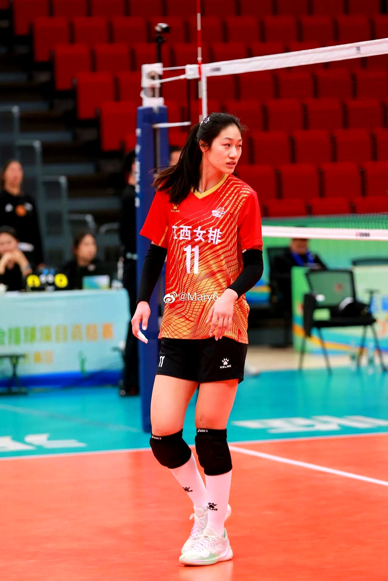 开云体育网页版-球队球员在比赛中重振雄风，凭实力取胜