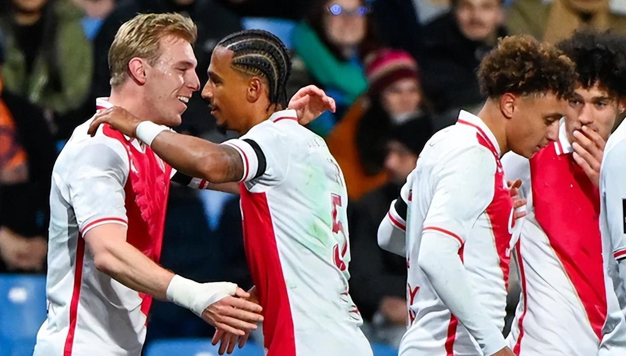 摩纳哥在精彩比赛中击败对手,获得胜利! 摩纳哥在精彩比赛中击败对手,获得胜利!