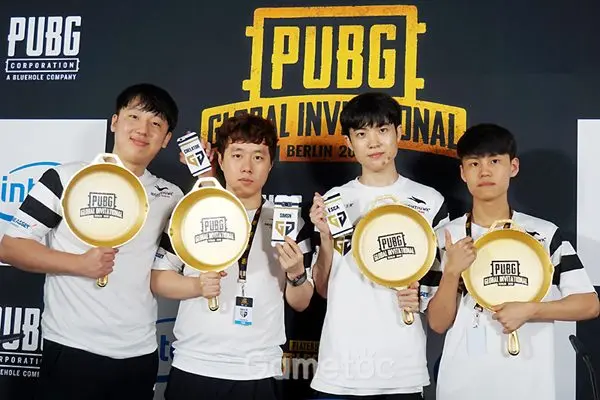 美国选手全力备战,挑战冠军地位 美国选手全力备战,挑战冠军地位