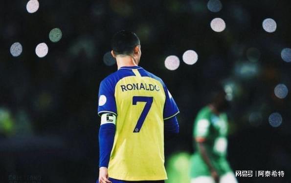 开云体育登录-关于罗马利亚边锋鲁尼加迪将转会拜仁慕尼黑，恭喜的信息