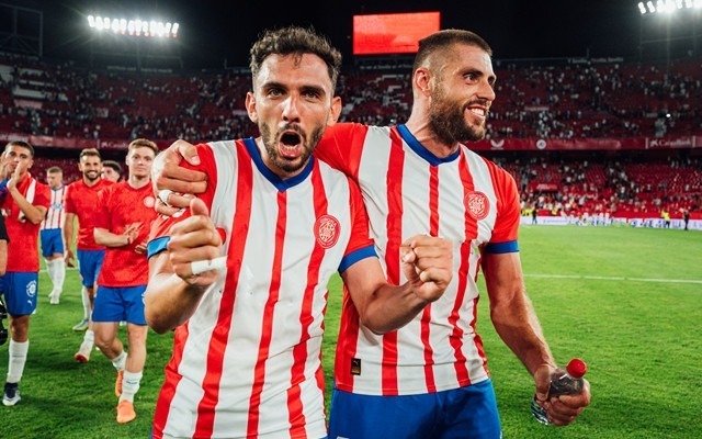 开云体育网站-格拉纳达与皇家社会，一场激烈的对决正酣的简单介绍