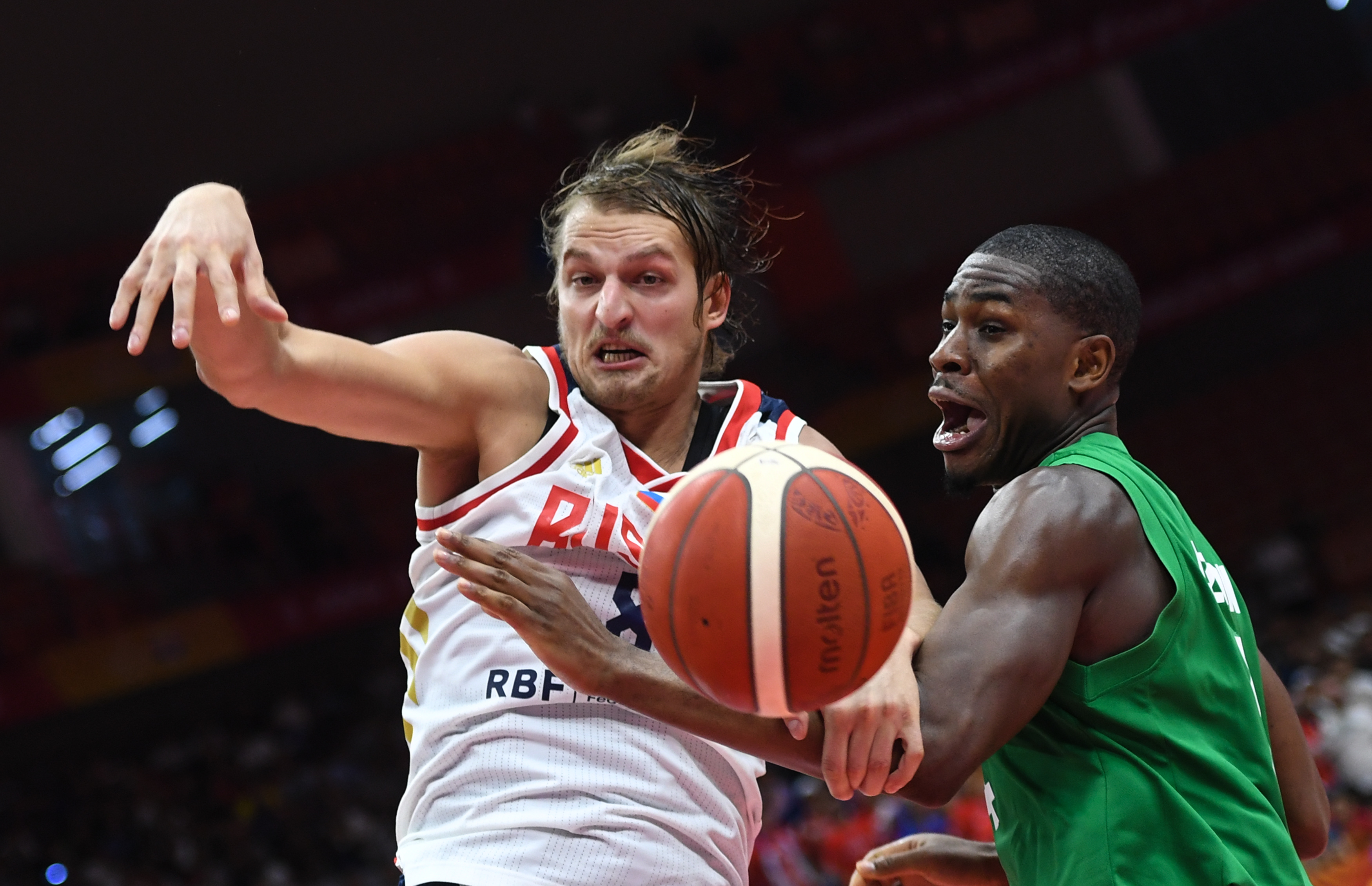 开云体育官方登录入口-俄罗斯篮球队击败对手，晋级决赛