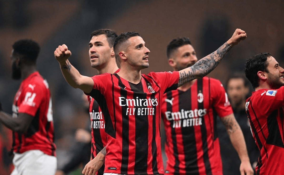 开云体育在线登录-AC米兰与那不勒斯争夺联赛头名