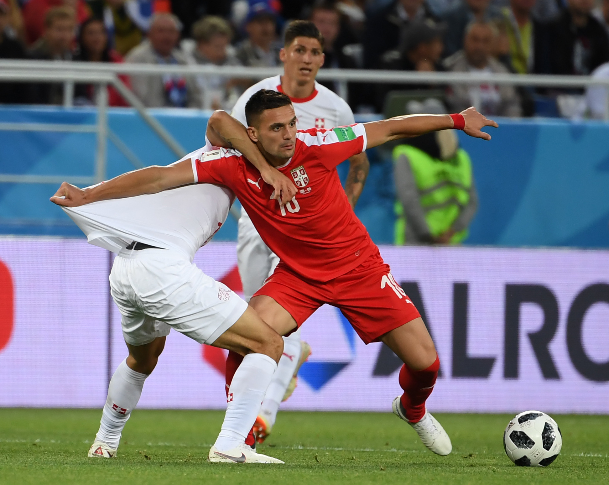 开云体育官方入口-包含塞尔维亚队球员设立基金会支持贫困儿童的词条