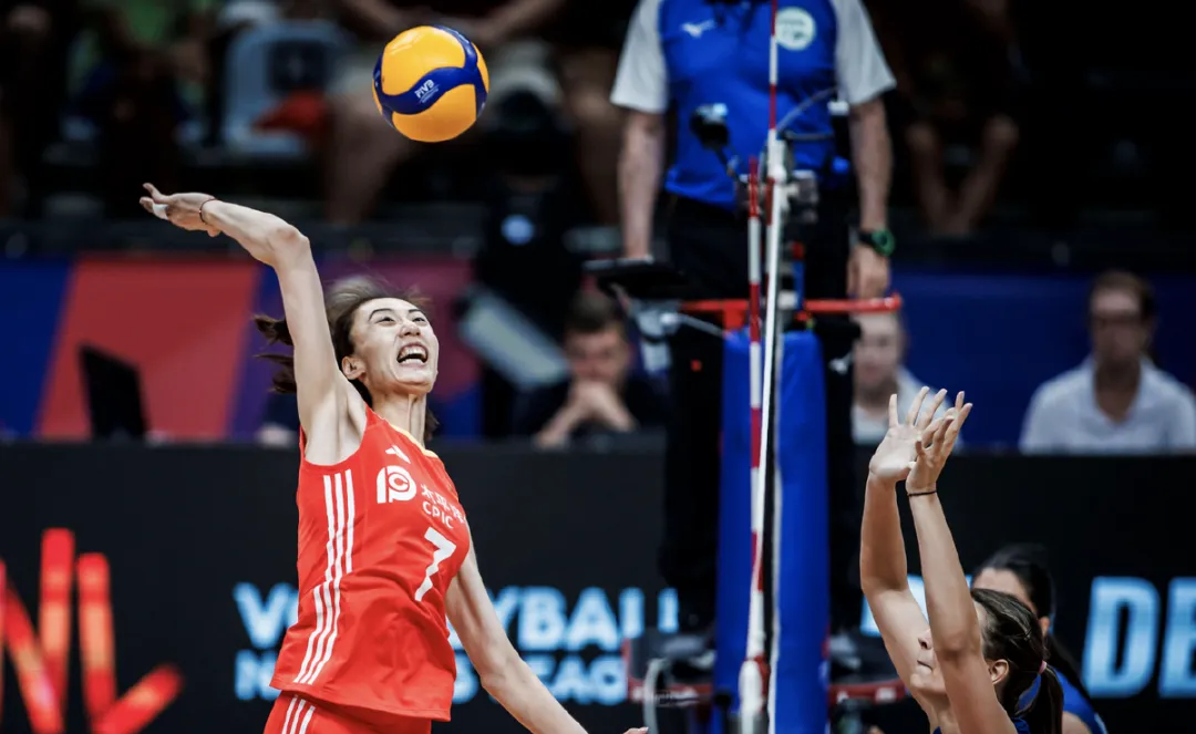 精英对决！运动员拼尽全力争取胜利