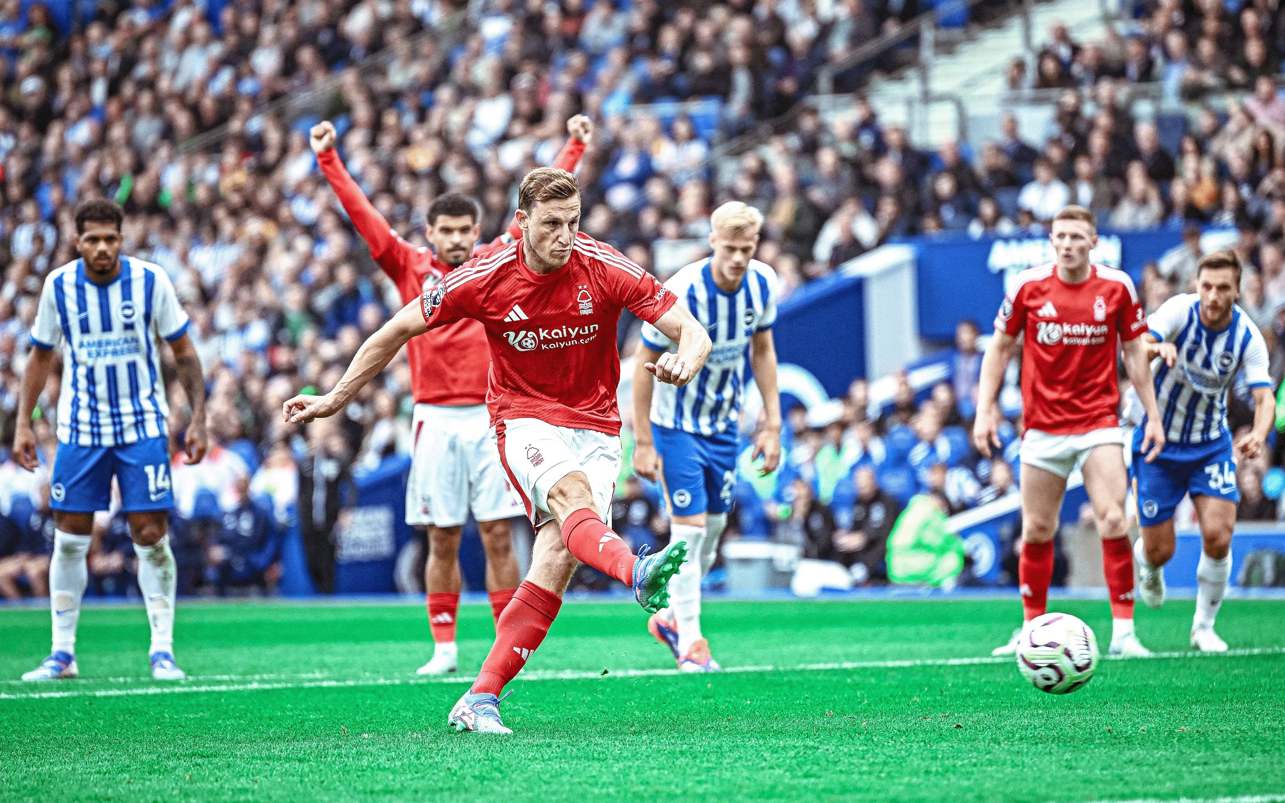 曼联主场力克切尔西成功跻身英超前四 曼联主场力克切尔西成功跻身英超前四