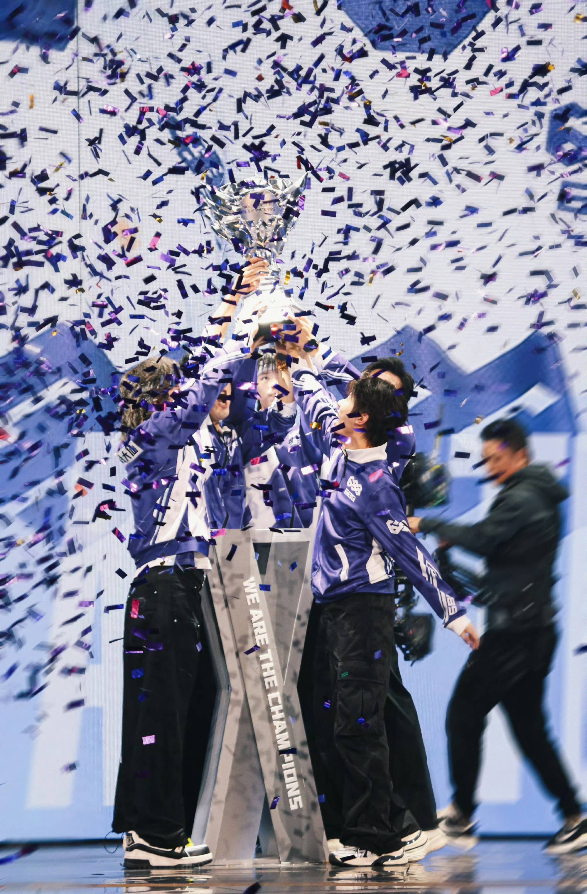 开云体育平台-篮球世界杯精彩对决，强队奋战争夺冠军