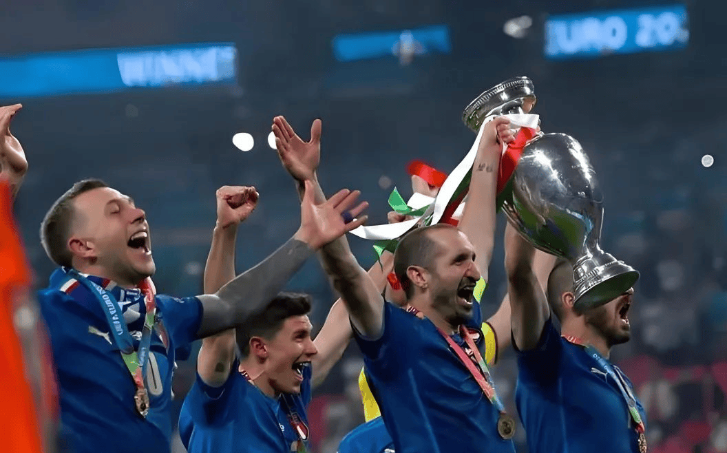 克罗地亚队的中场控制力十分强大,对手束手无策 克罗地亚队的中场控制力十分强大,对手束手无策