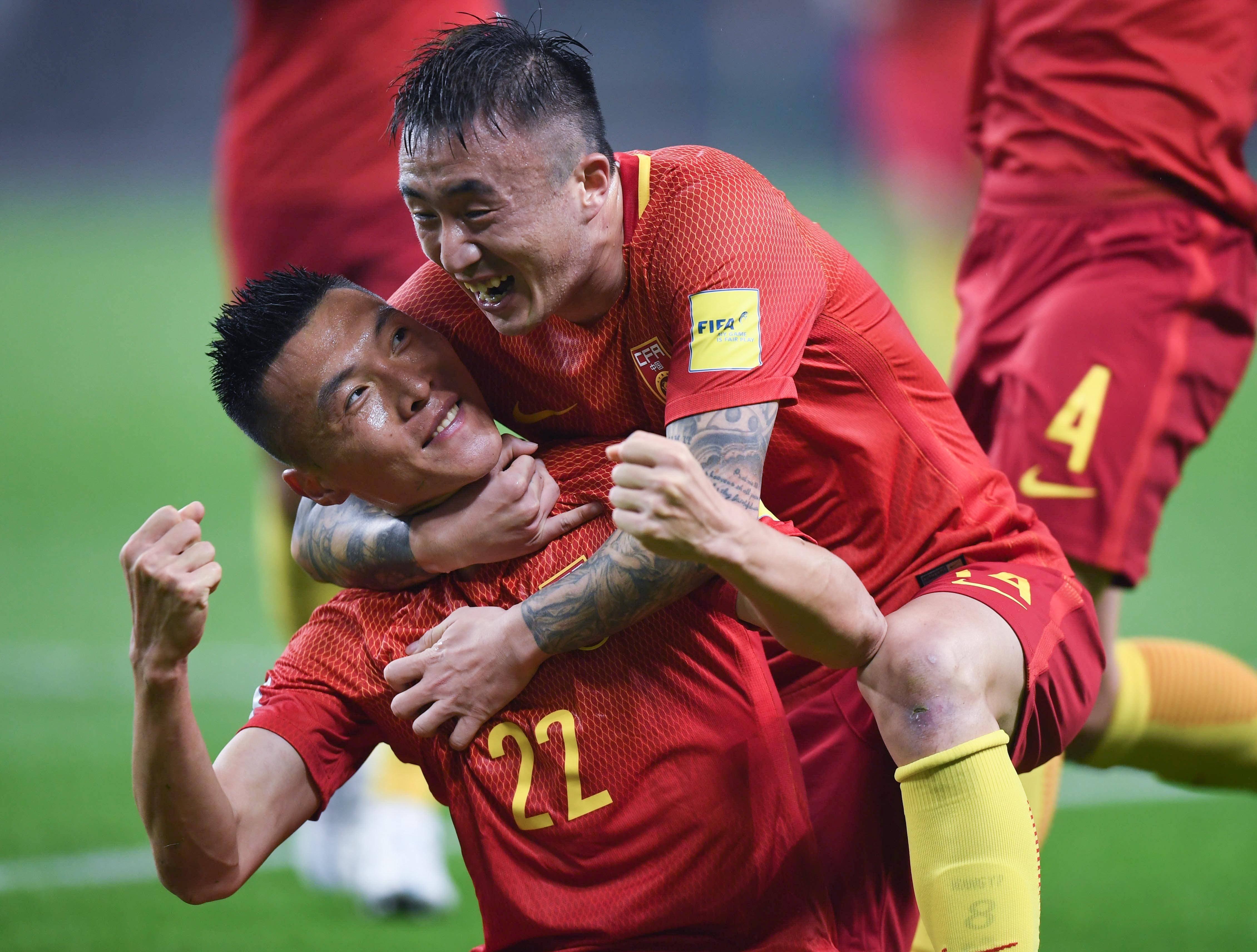 开云体育登录-精彩足球赛事层出不穷，国内球队展现实力