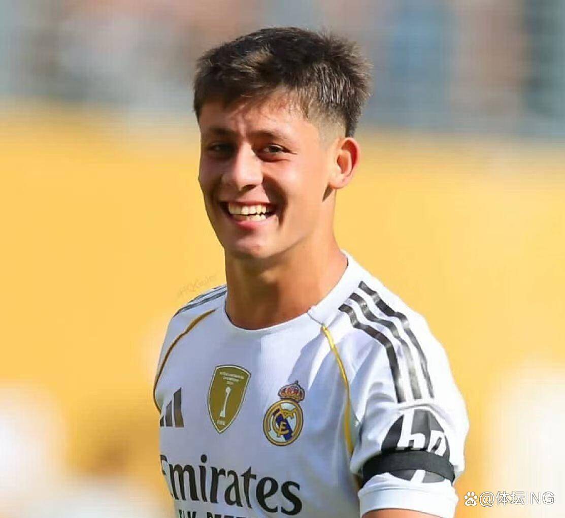 开云体育下载-关于皇马官宣引进塞内加尔边锋，提升边路实力的信息