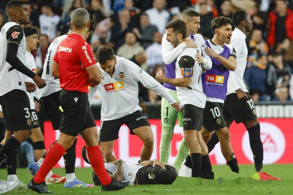 开云体育官网入口-包含巴伦西亚球队备战，调整实力迎接对手挑战的词条