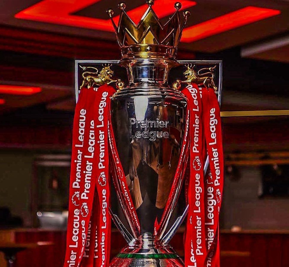 包含利物浦连续胜出，英超联赛冲击冠军宝座的词条