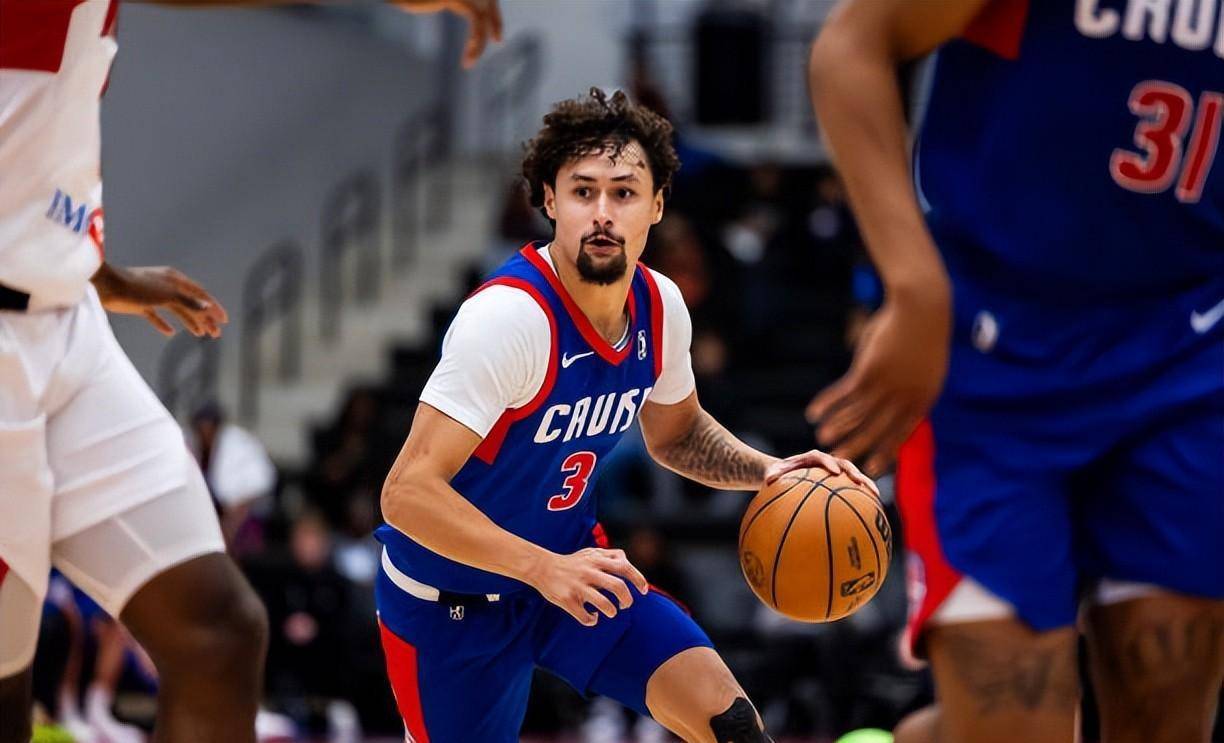 掘金外线射手击败对手,引领球队赢得比赛 掘金外线射手击败对手,引领球队赢得比赛