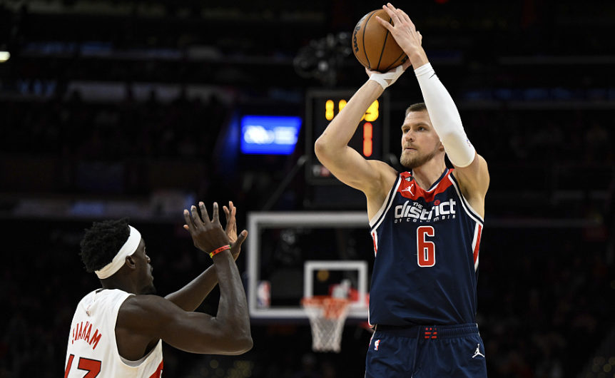 开云体育平台-猛龙击败尼克斯，范弗利特砍下25+10的简单介绍