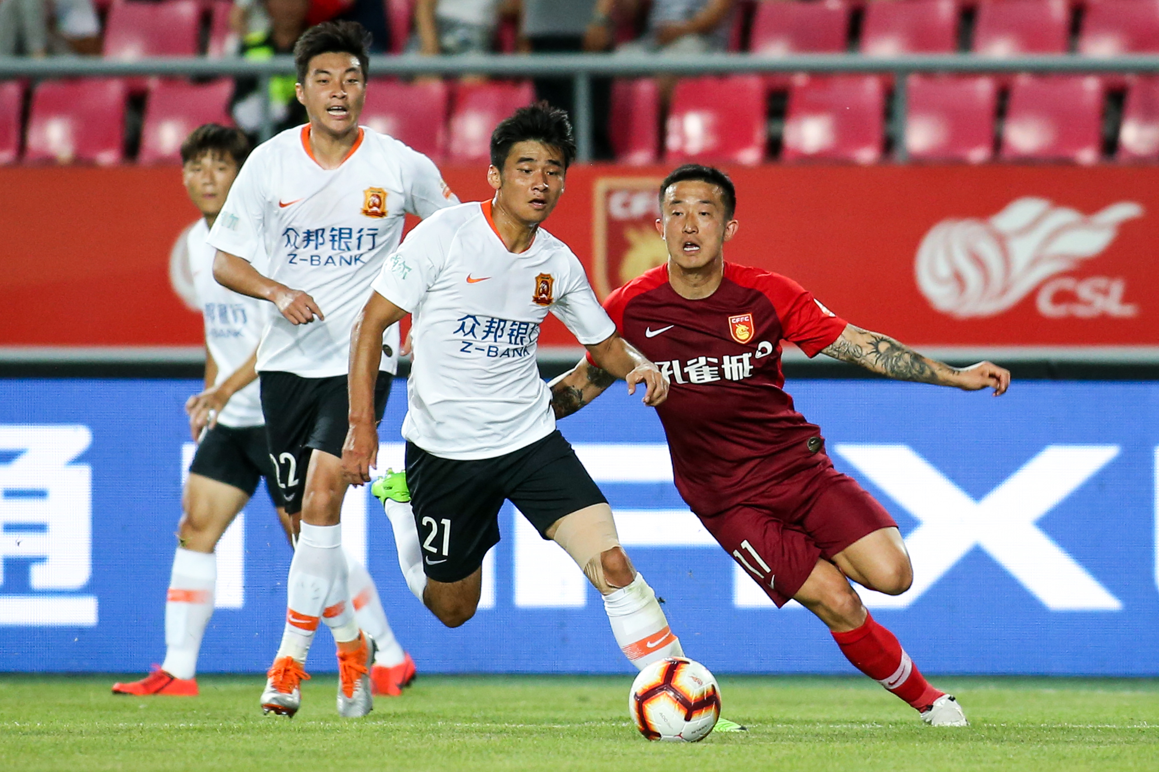 华夏幸福大刀阔斧征战,全队士气高昂的简单介绍 华夏幸福大刀阔斧征战,全队士气高昂的简单介绍